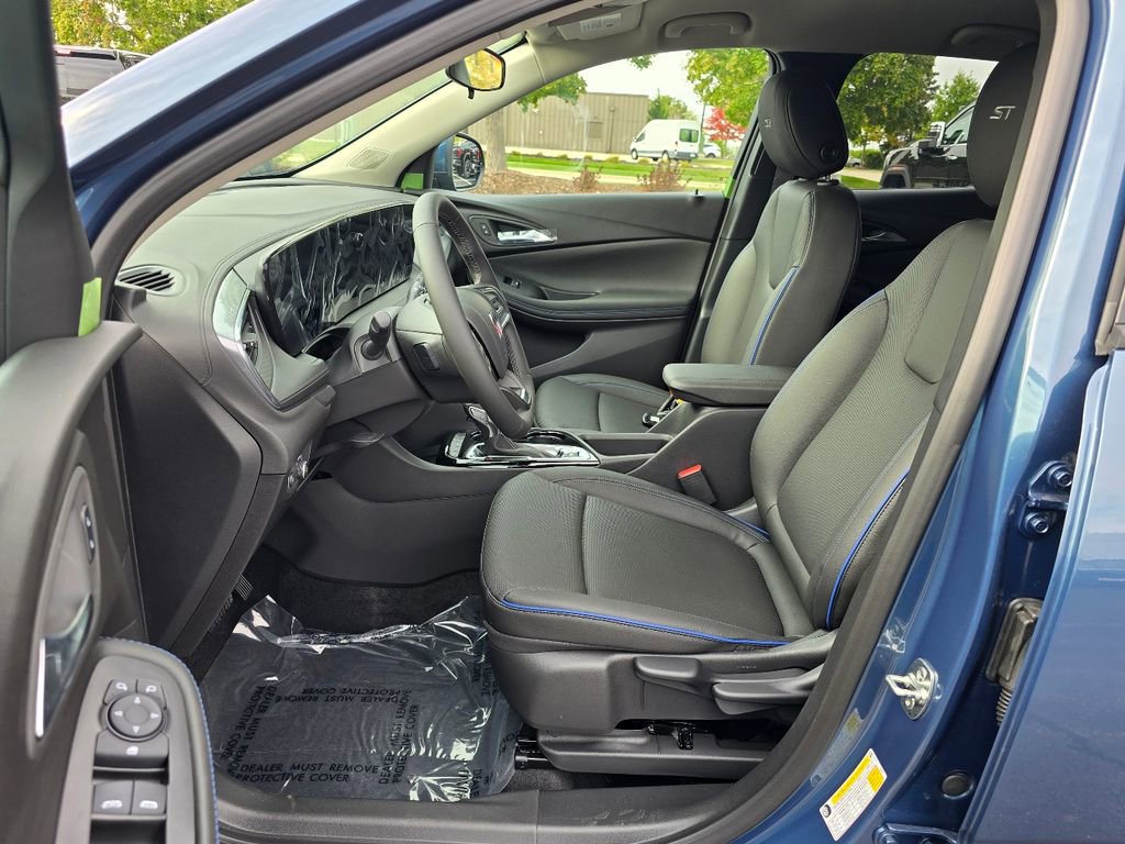 New 2026 Buick Encore GX Sport Touring image 13