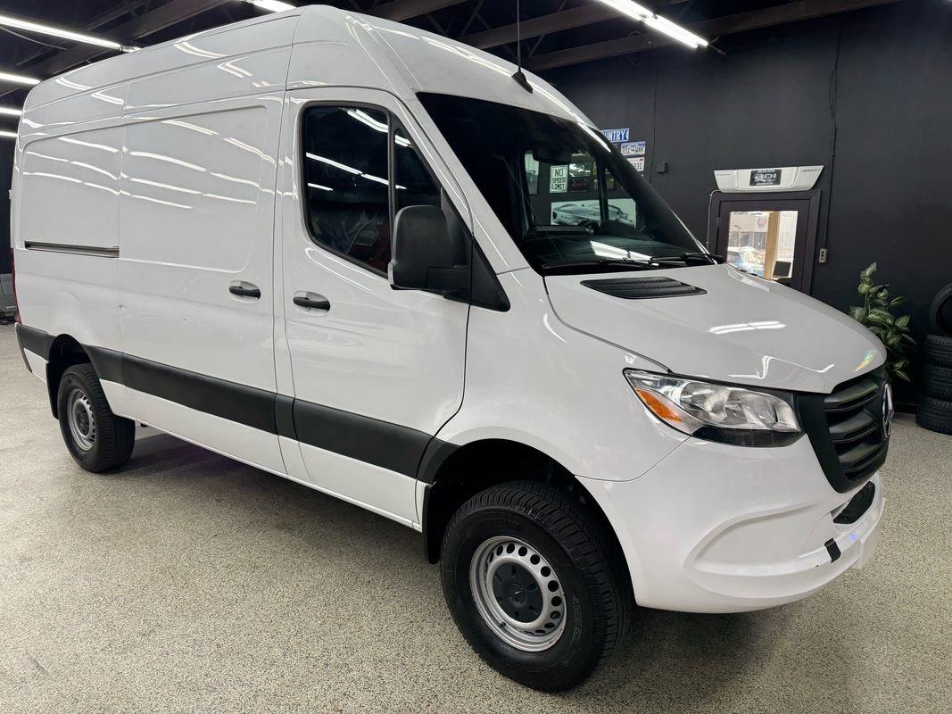 Used 2021 Mercedes-Benz Sprinter 2500 image 7