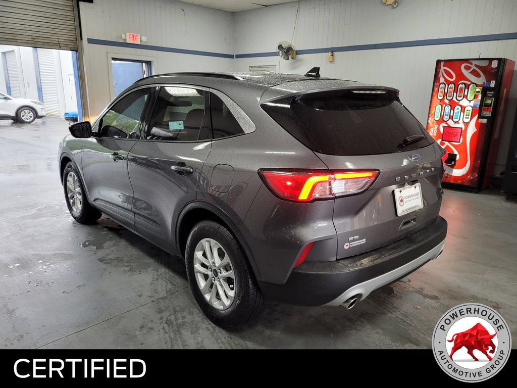 Used 2022 Ford Escape SE FWD image 3