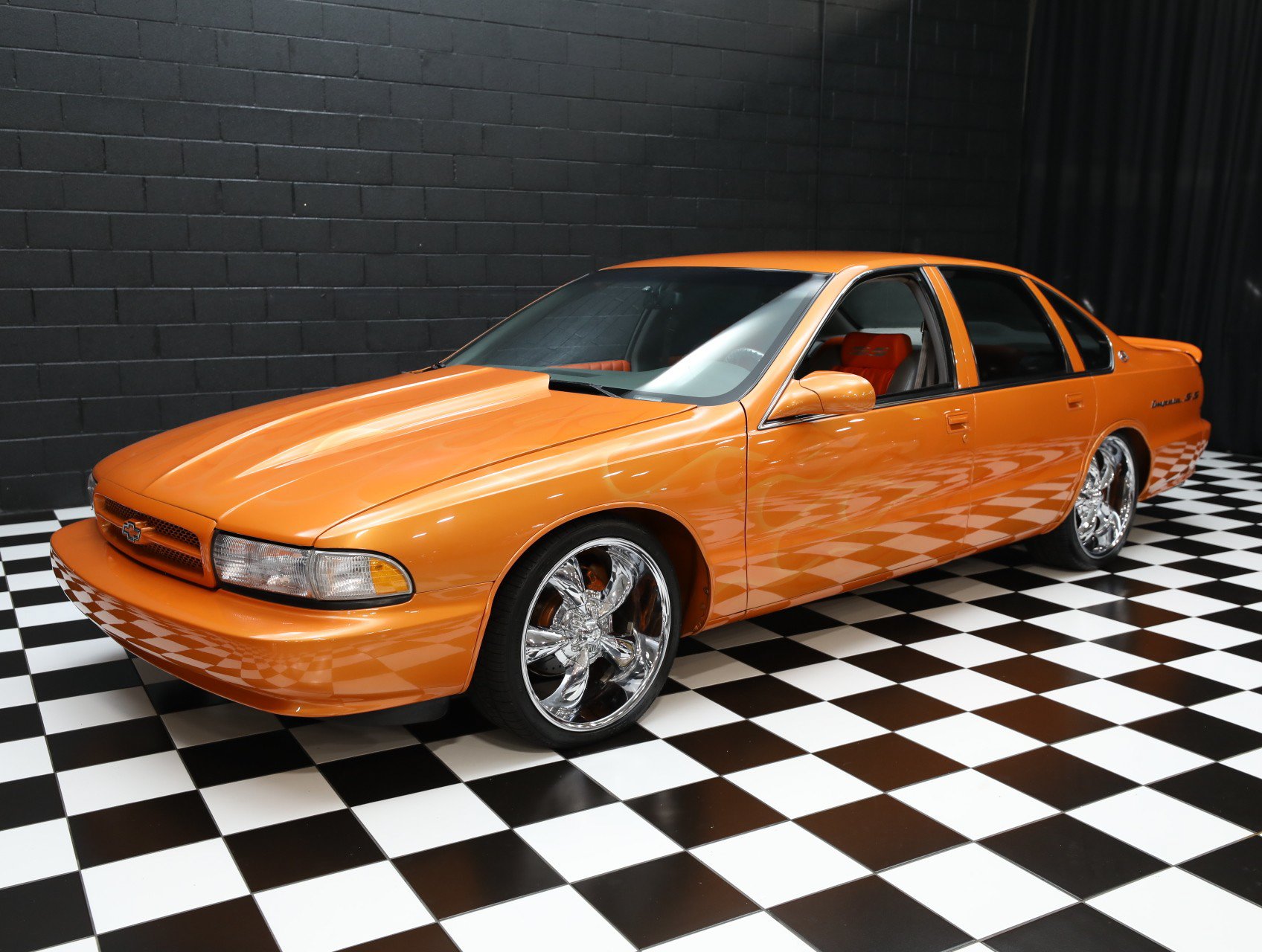 Used 1995 Chevrolet Impala SS RWD image 6