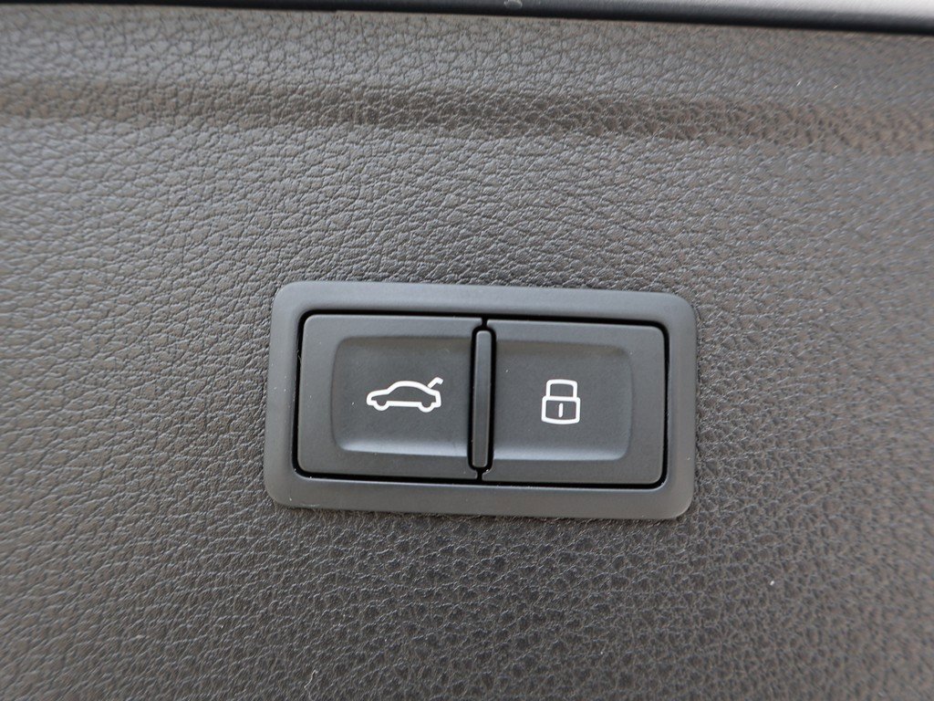 Used 2022 Audi Q5 2.0T Premium Plus w/ Premium Plus Package image 22