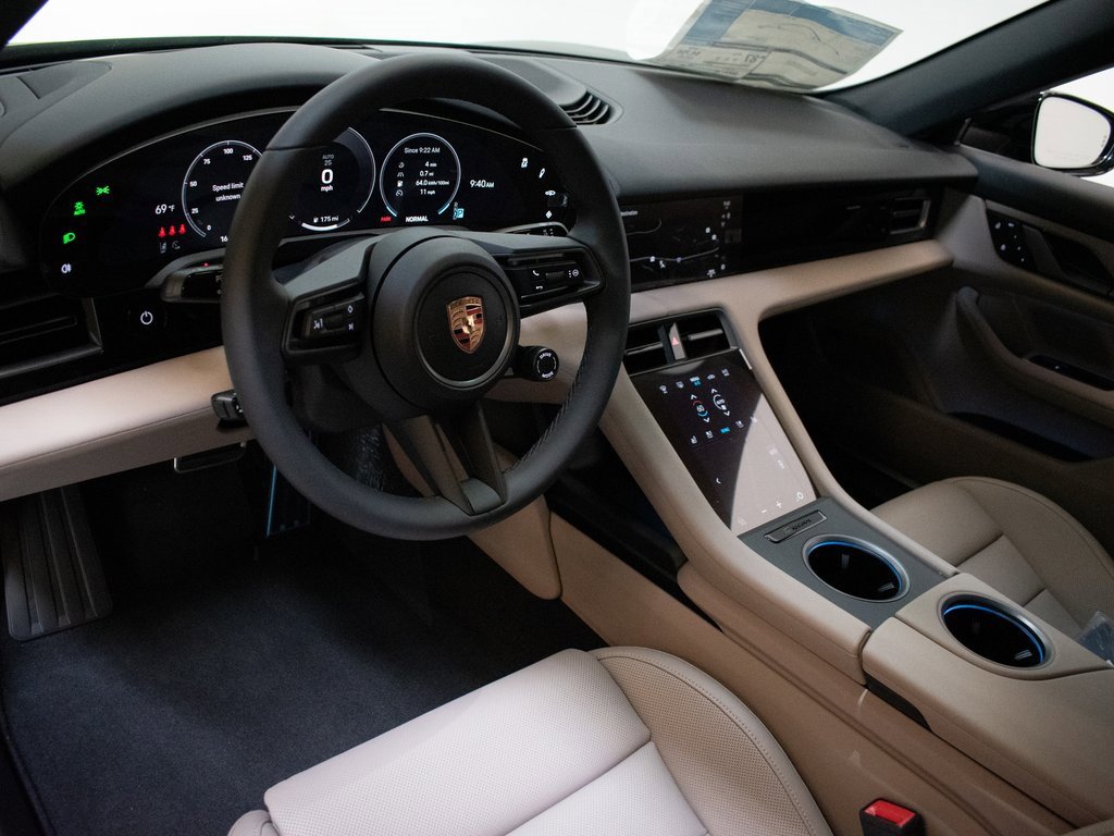 New 2025 Porsche Taycan image 4