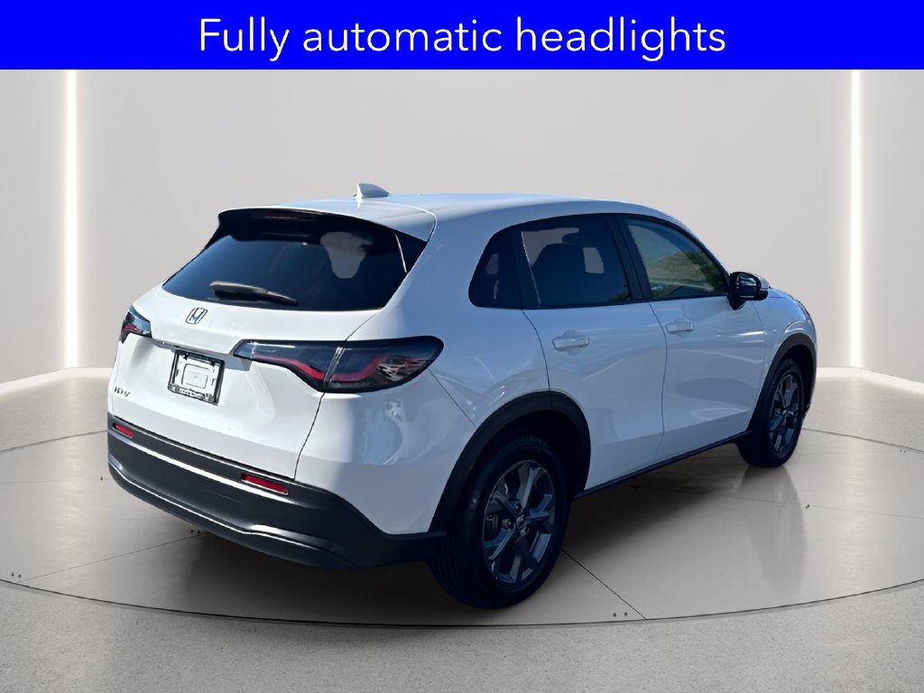 Certified 2027 Honda HR-V LX image 5