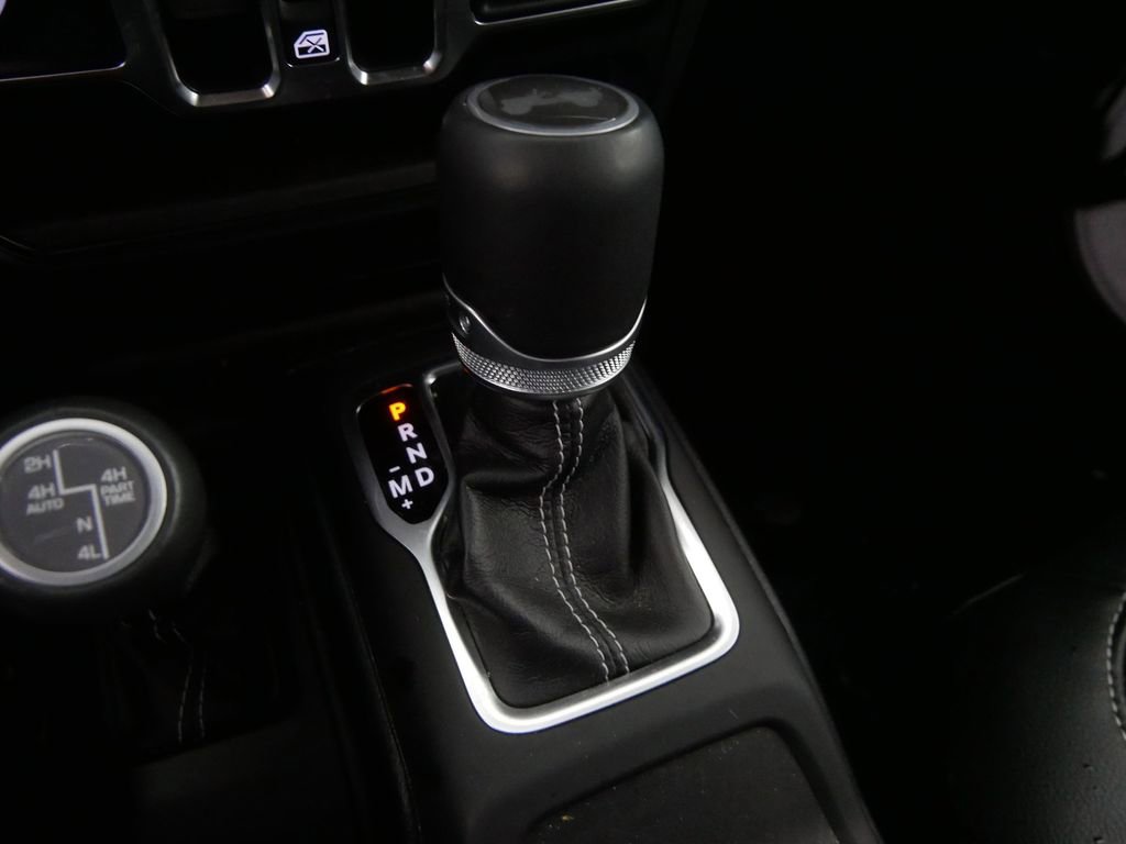 Used 2023 Jeep Wrangler Unlimited Sahara w/ Cold Weather Group image 24