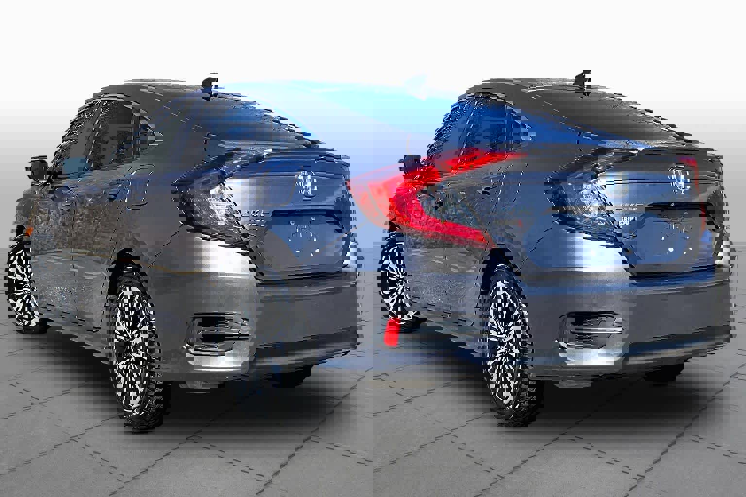 Used 2017 Honda Civic EX-T image 11