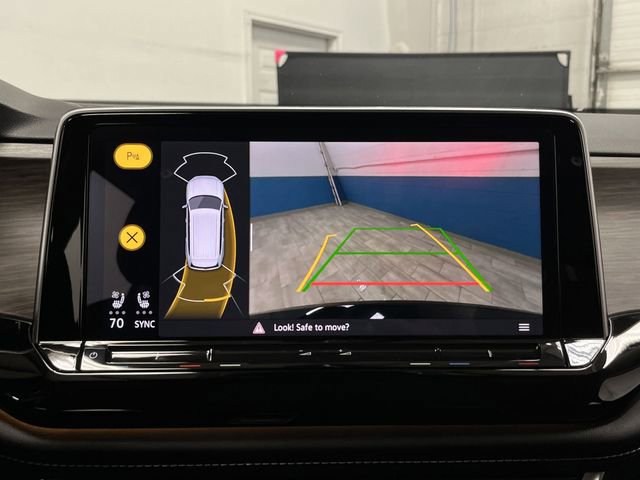 Used 2024 Volkswagen Atlas SEL image 11