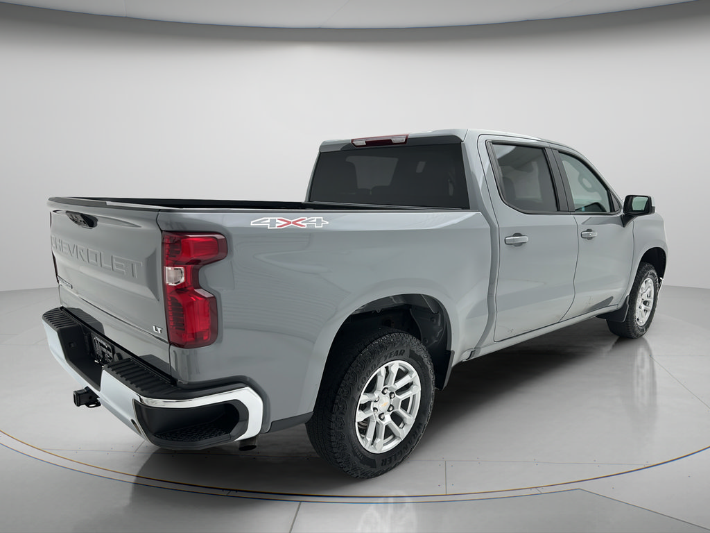 Used 2024 Chevrolet Silverado 1500 LT AWD/4WD image 5