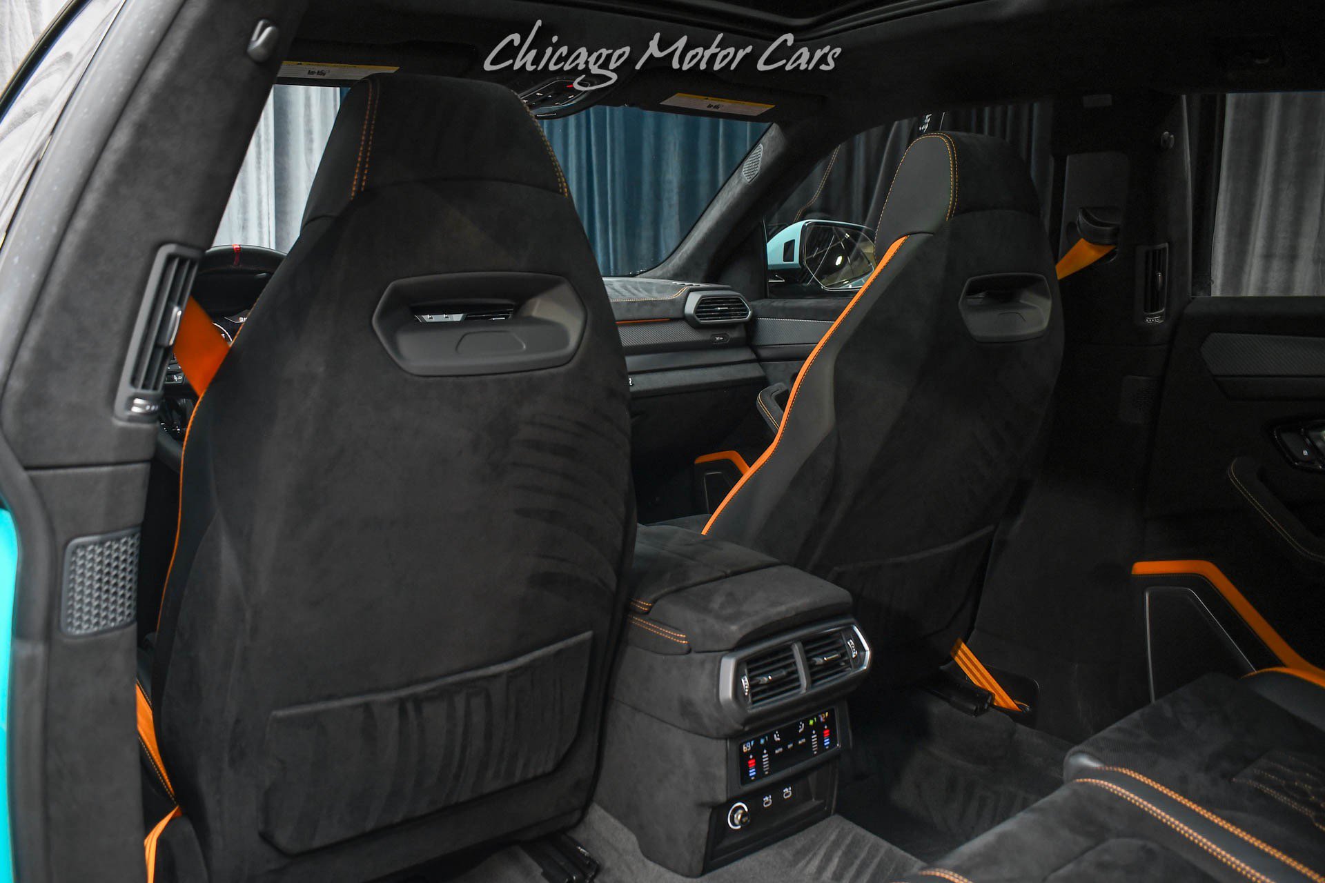 Used 2024 Lamborghini Urus Performante AWD/4WD image 26