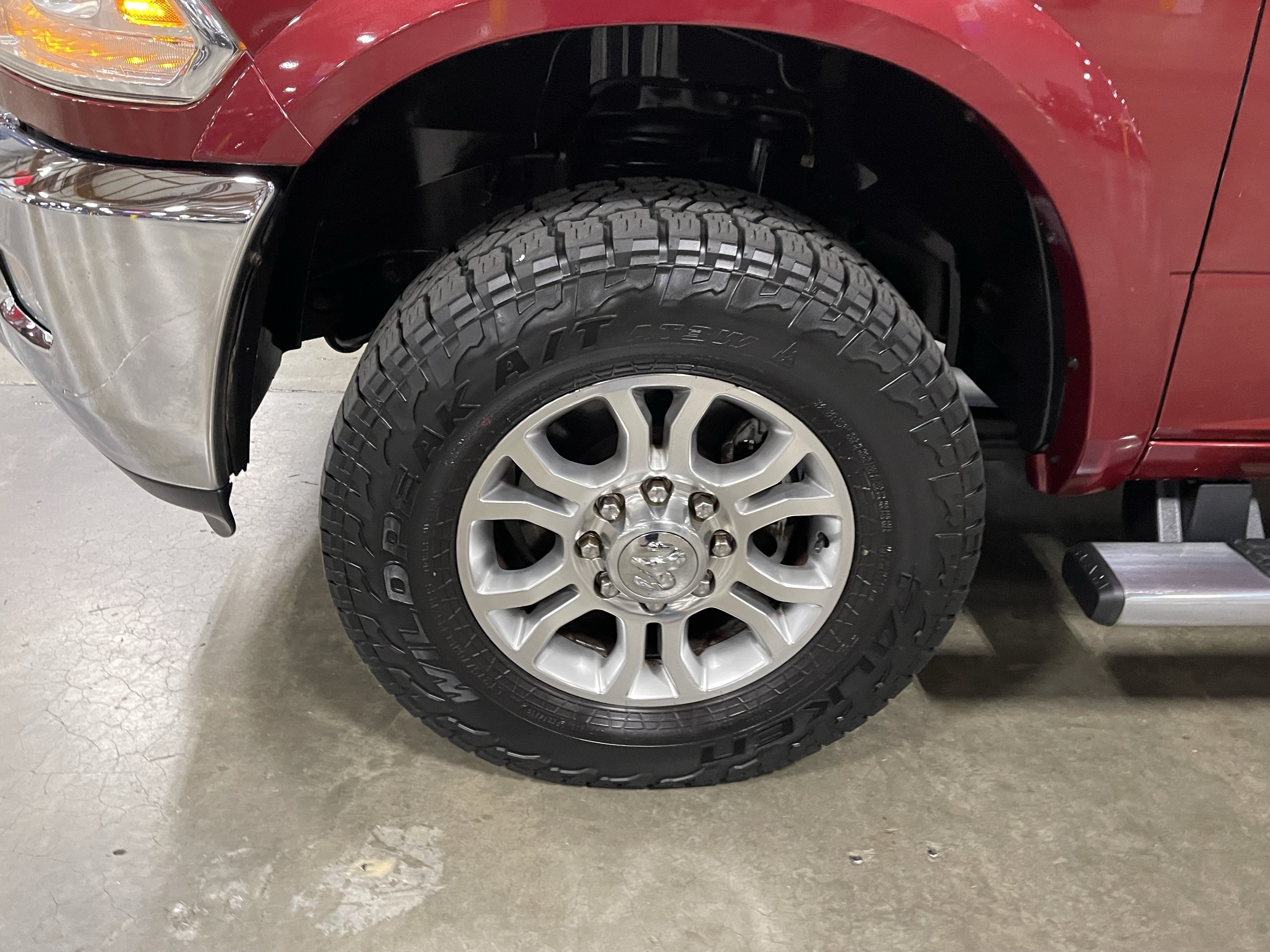 Used 2014 RAM 2500 Laramie AWD/4WD image 9
