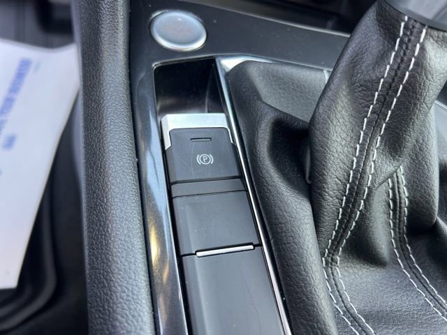 Used 2023 Volkswagen Tiguan SE image 24