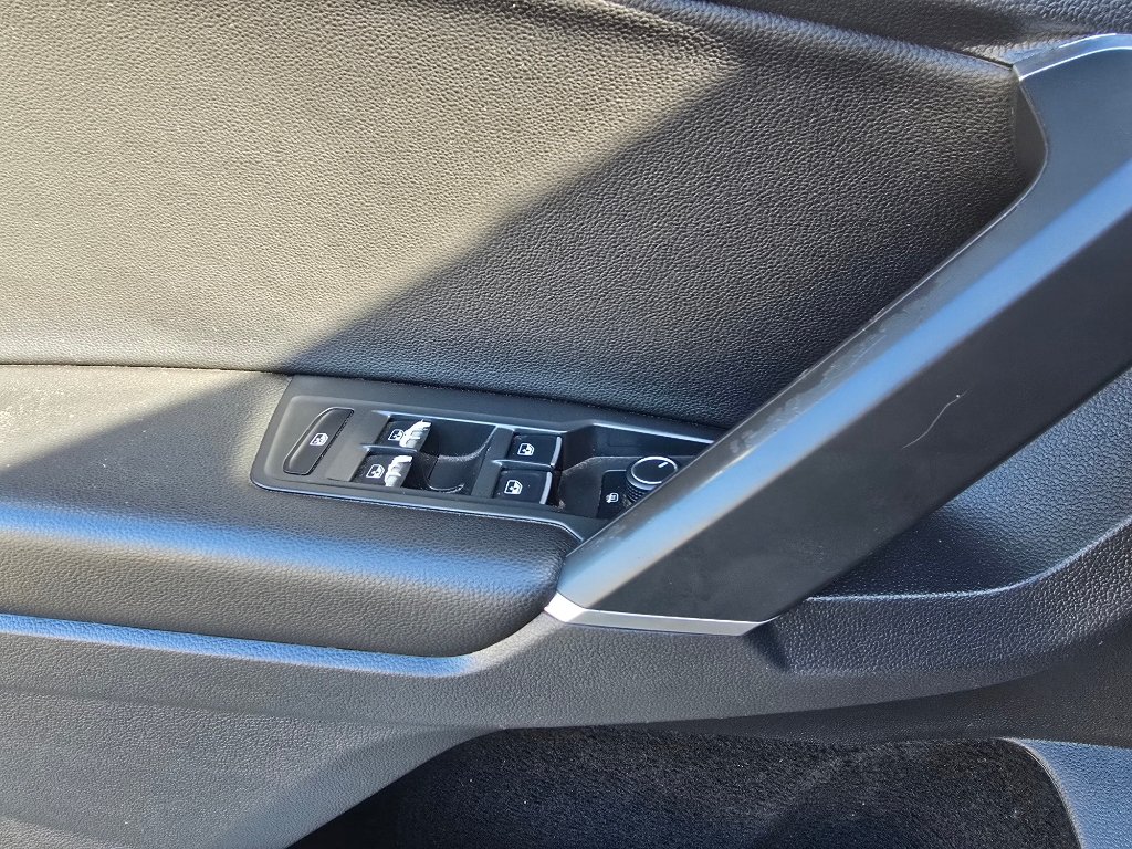 Used 2020 Volkswagen Tiguan SEL AWD/4WD image 20