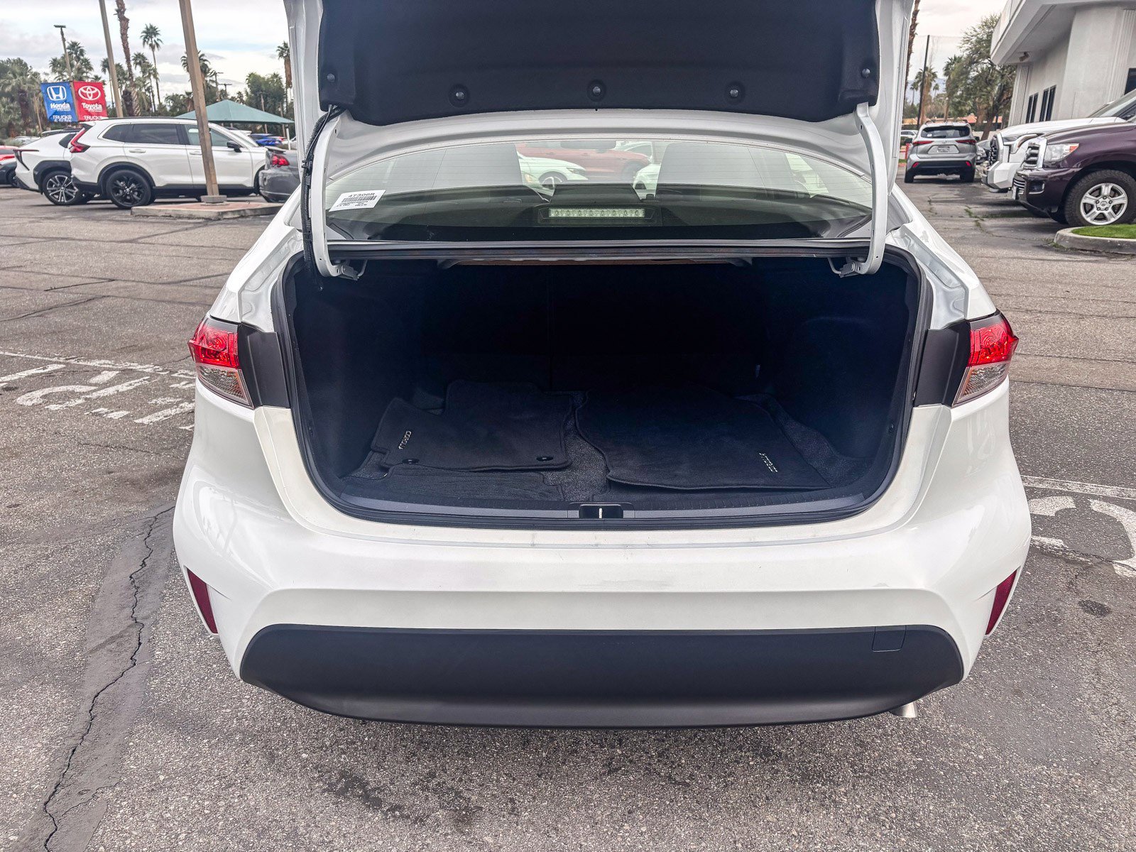 Certified 2024 Toyota Corolla LE image 13