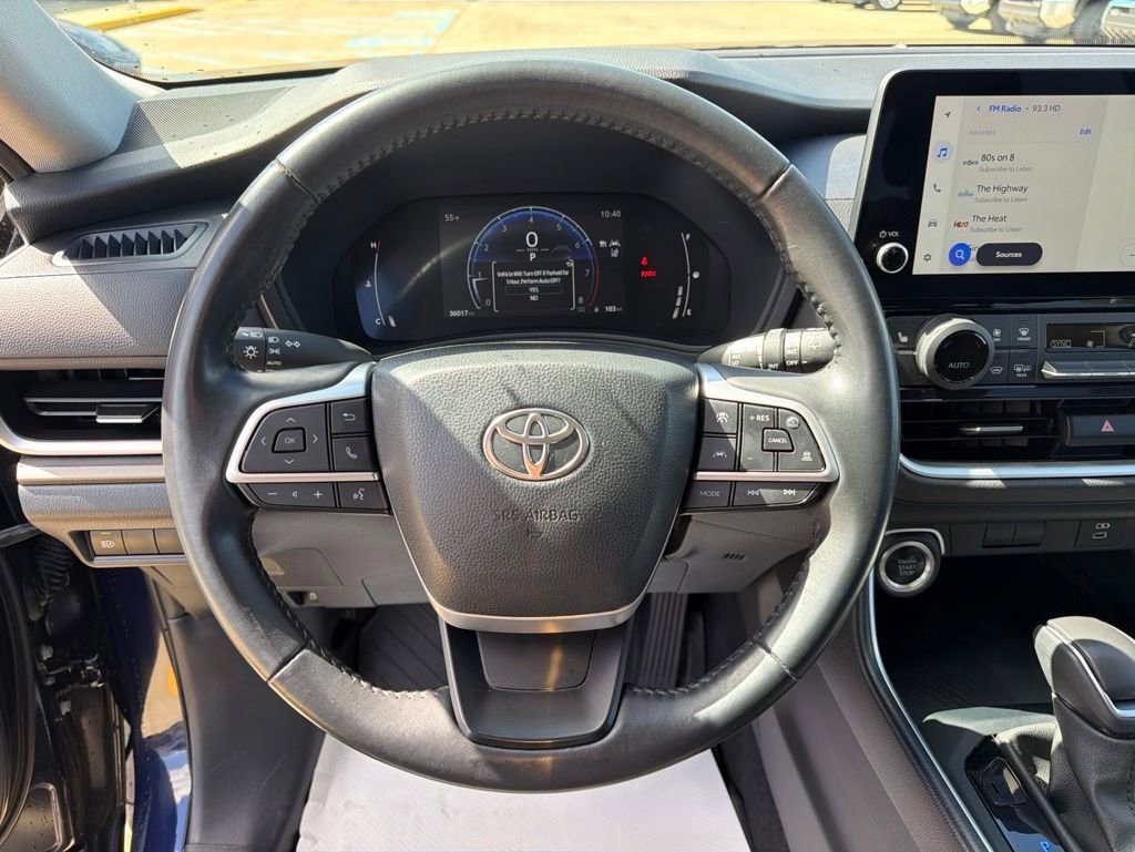 Used 2024 Toyota Grand Highlander AWD image 12