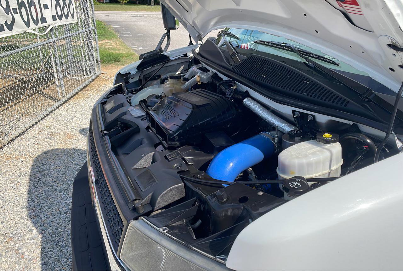 Used 2015 Chevrolet Express 3500 w/ Shuttle Bus Package RWD image 46