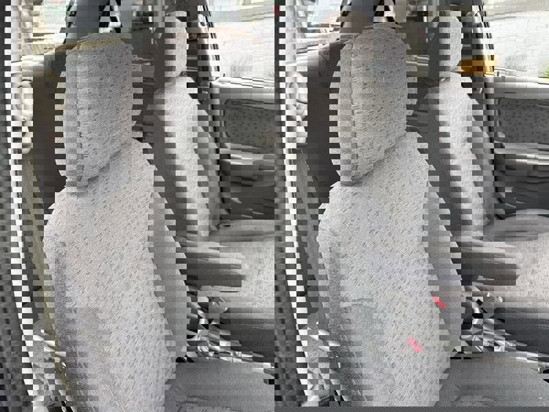 Used 2005 Kia Rio Sedan image 27