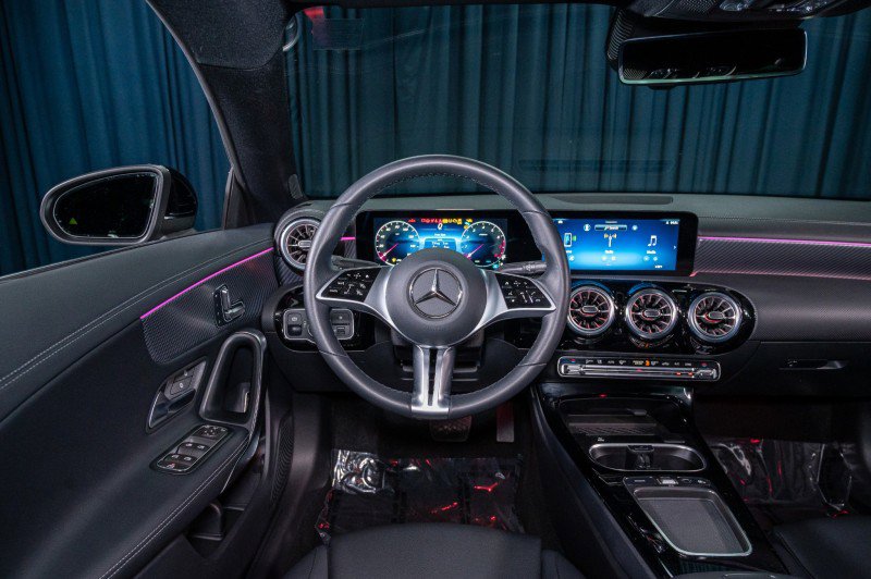 Certified 2025 Mercedes-Benz CLA 250 4MATIC image 15