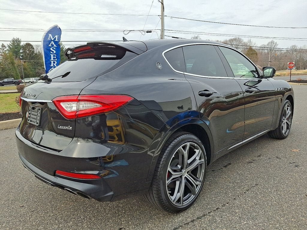 Used 2019 Maserati Levante GTS AWD/4WD image 4