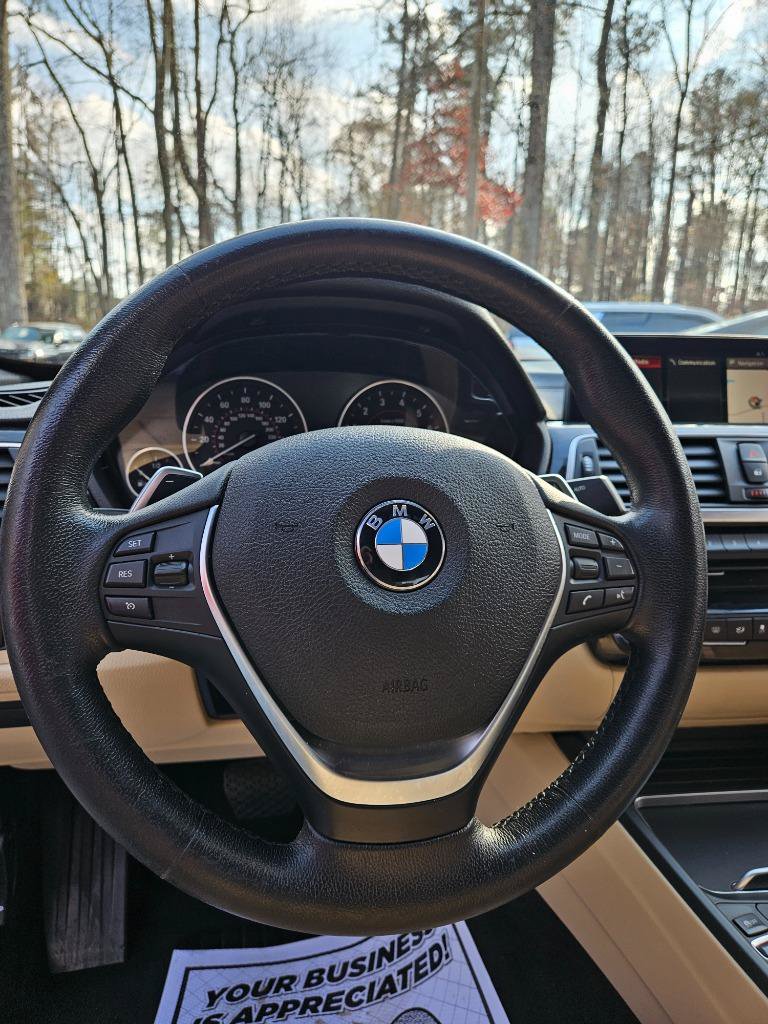 Used 2018 BMW 330i xDrive Sedan w/ Premium Package AWD/4WD image 14