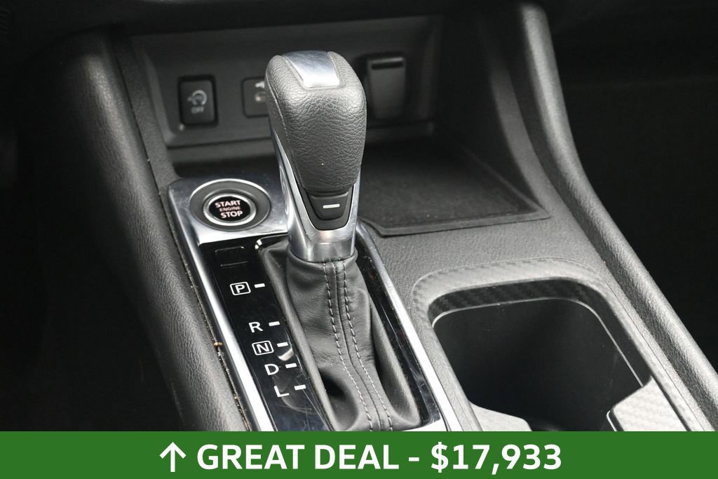 Used 2024 Nissan Sentra SV FWD image 32
