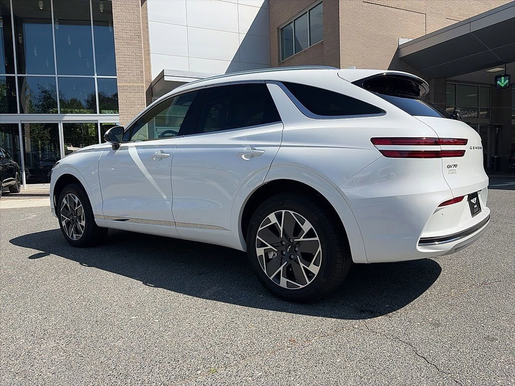 Used 2026 Genesis Electrified GV70 AWD/4WD image 4