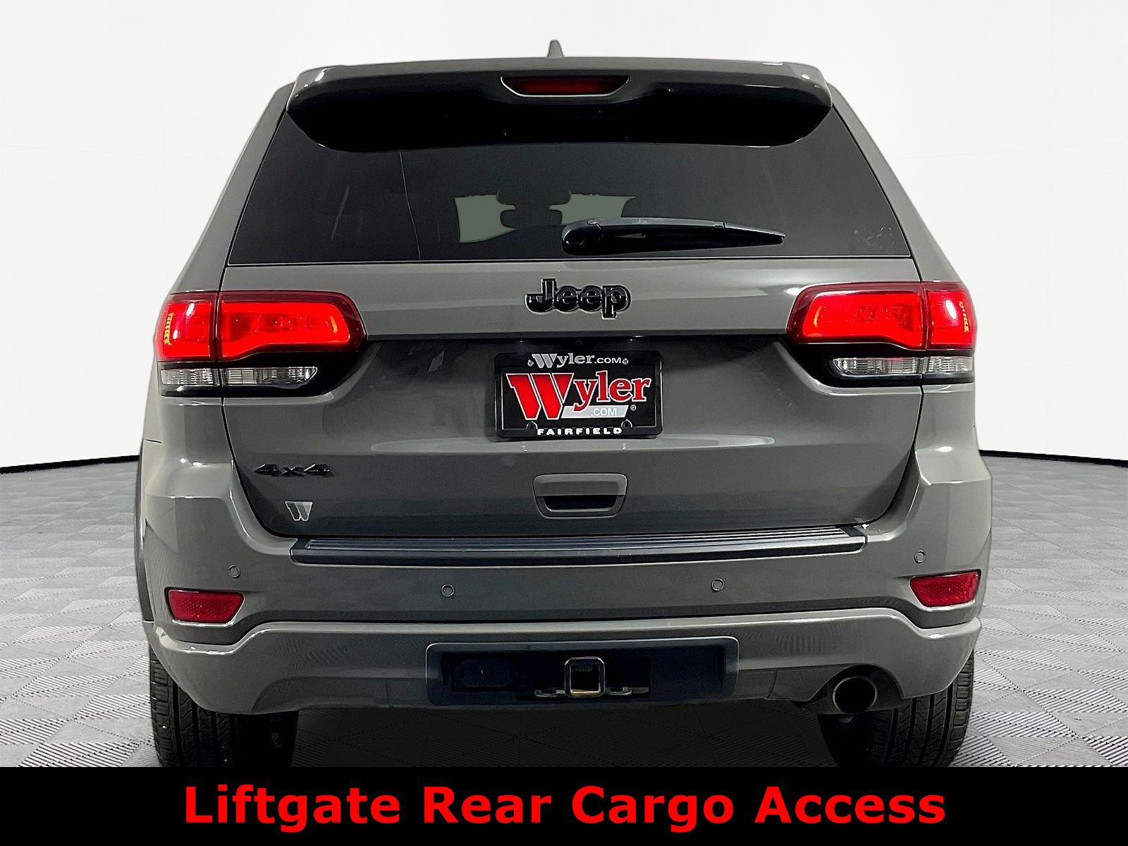 Used 2019 Jeep Grand Cherokee Altitude AWD/4WD image 5