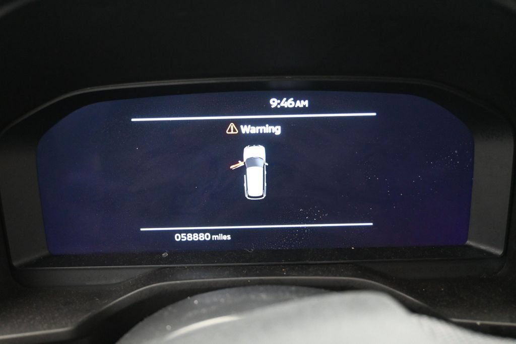 Used 2023 Mitsubishi Outlander SE FWD image 11