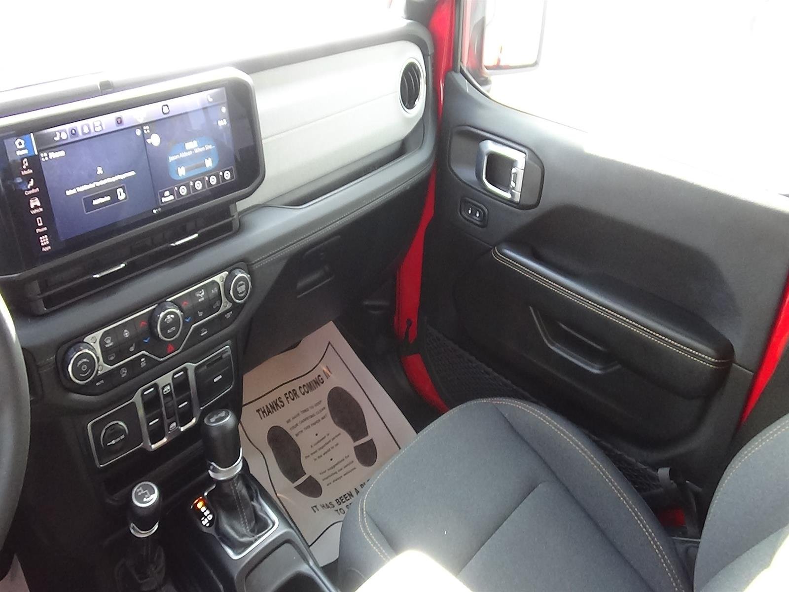 Used 2026 Jeep Wrangler Unlimited Sahara AWD/4WD image 17