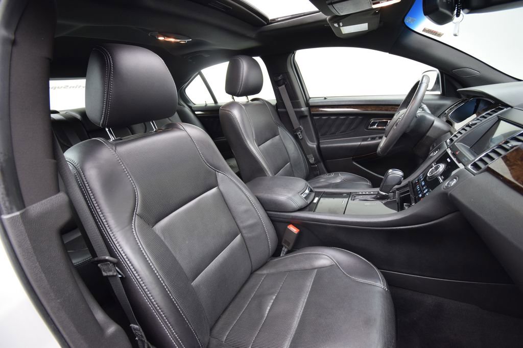 Used 2019 Ford Taurus Limited image 20