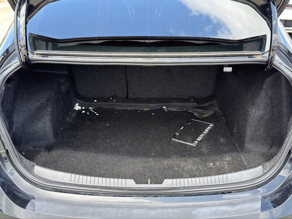 Used 2021 Chevrolet Malibu LT FWD image 9