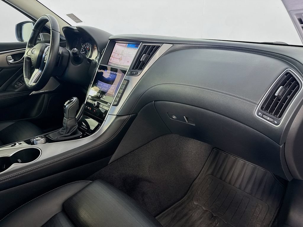 Used 2018 INFINITI Q50 Sport w/ Sensory Package (Sport) AWD/4WD image 30