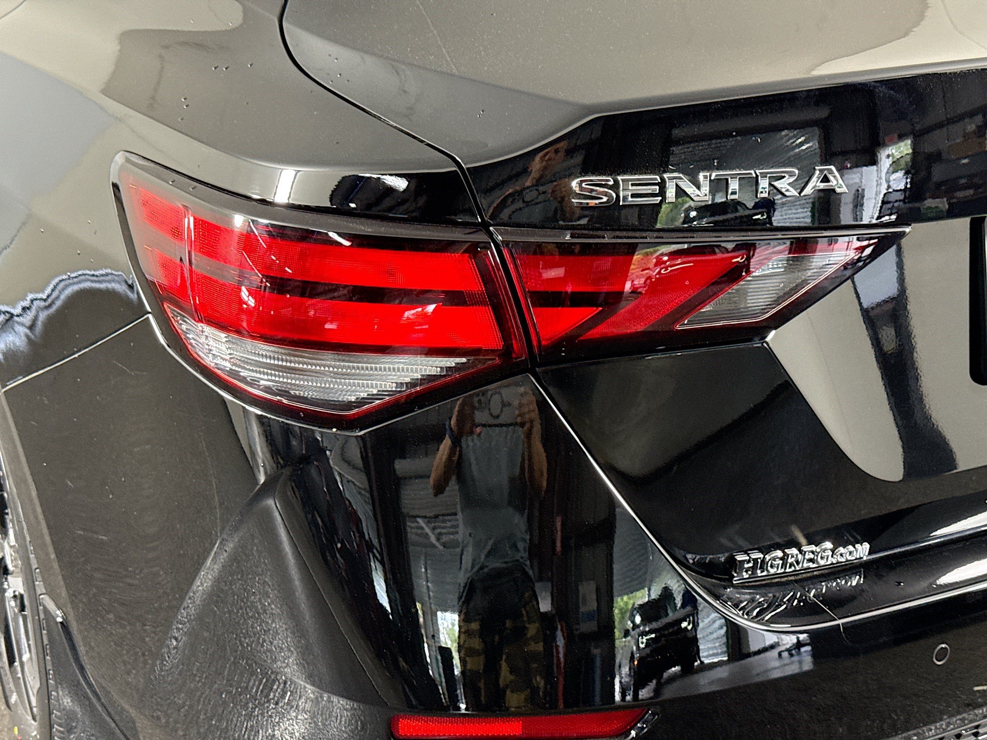 Used 2025 Nissan Sentra SV FWD image 36