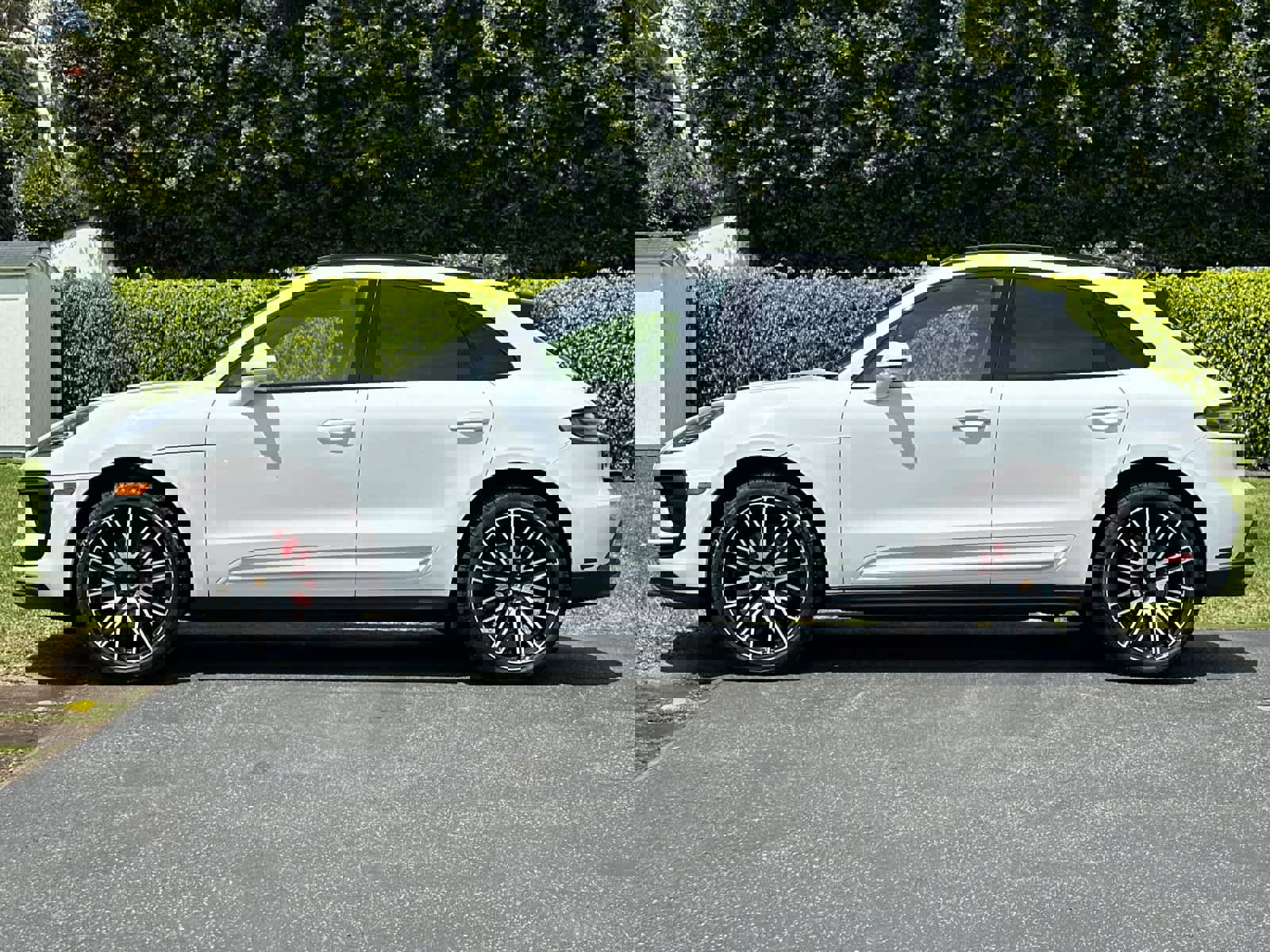 New 2026 Porsche Macan S image 2