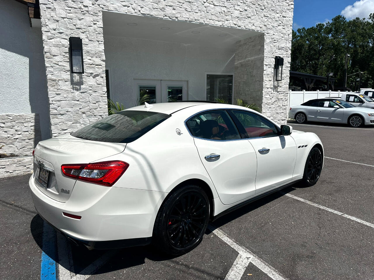 Used 2016 Maserati Ghibli S image 20