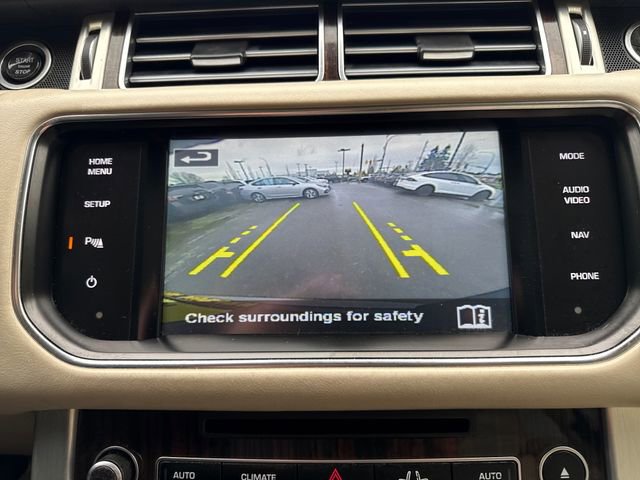 Used 2014 Land Rover Range Rover HSE image 26