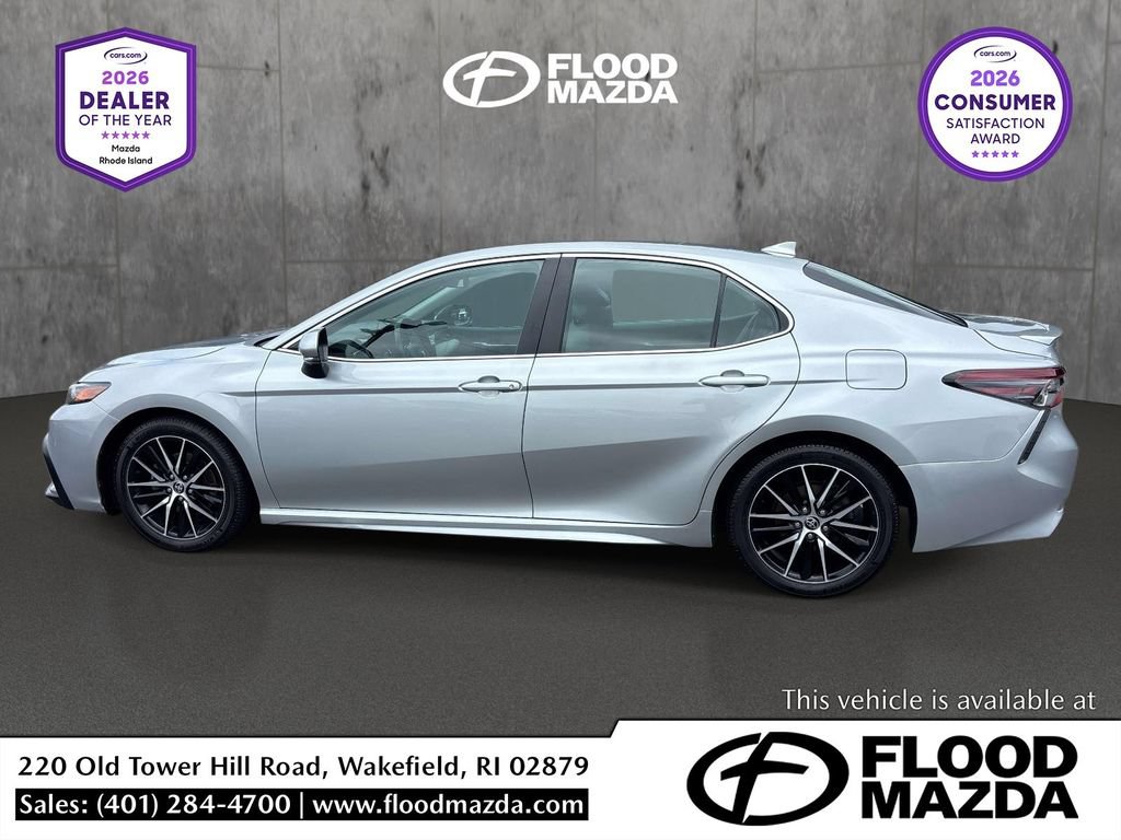 Used 2022 Toyota Camry SE AWD/4WD image 2