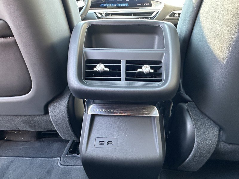 New 2026 Cadillac Lyriq Luxury image 6