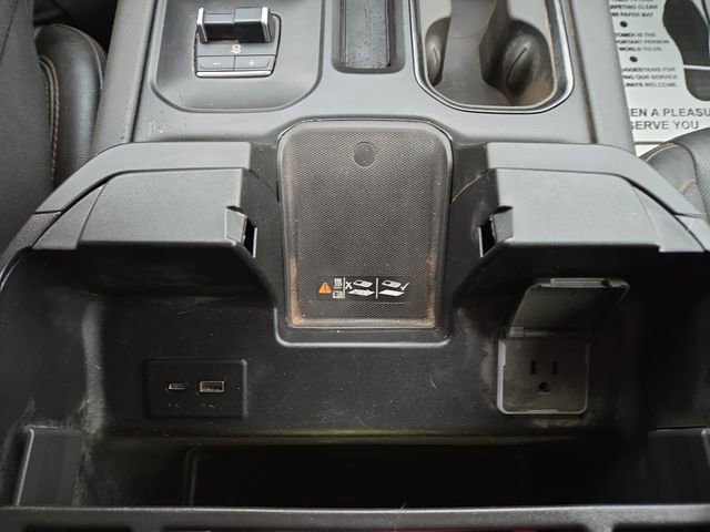 Used 2025 GMC Sierra 3500 AT4 w/ AT4 Premium Plus Package image 28