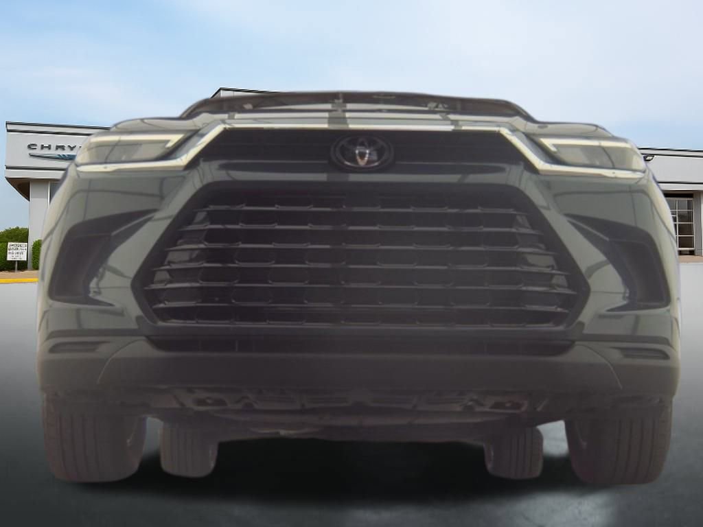 Used 2025 Toyota Grand Highlander AWD image 19