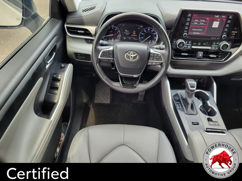 Used 2020 Toyota Highlander XLE FWD image 20