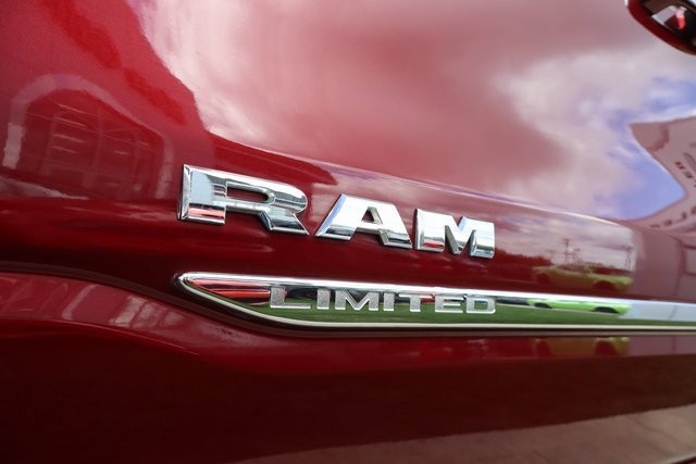 Used 2019 RAM 1500 Limited image 10
