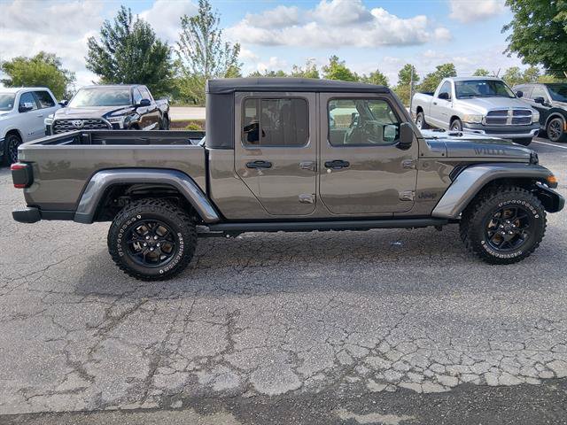Certified 2025 Jeep Gladiator Sport AWD/4WD image 2
