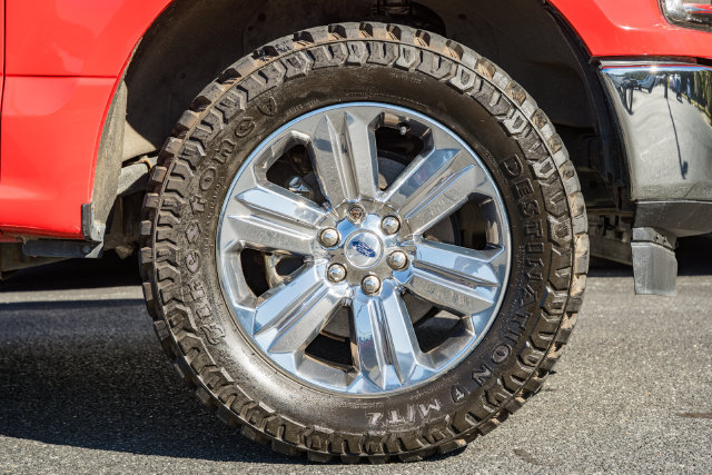 Used 2018 Ford F150 XLT w/ Equipment Group 302A Luxury AWD/4WD image 26