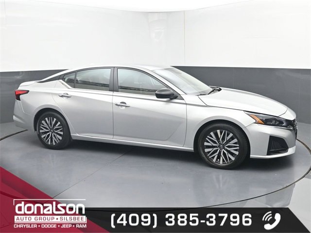 Used 2024 Nissan Altima 2.5 SV
