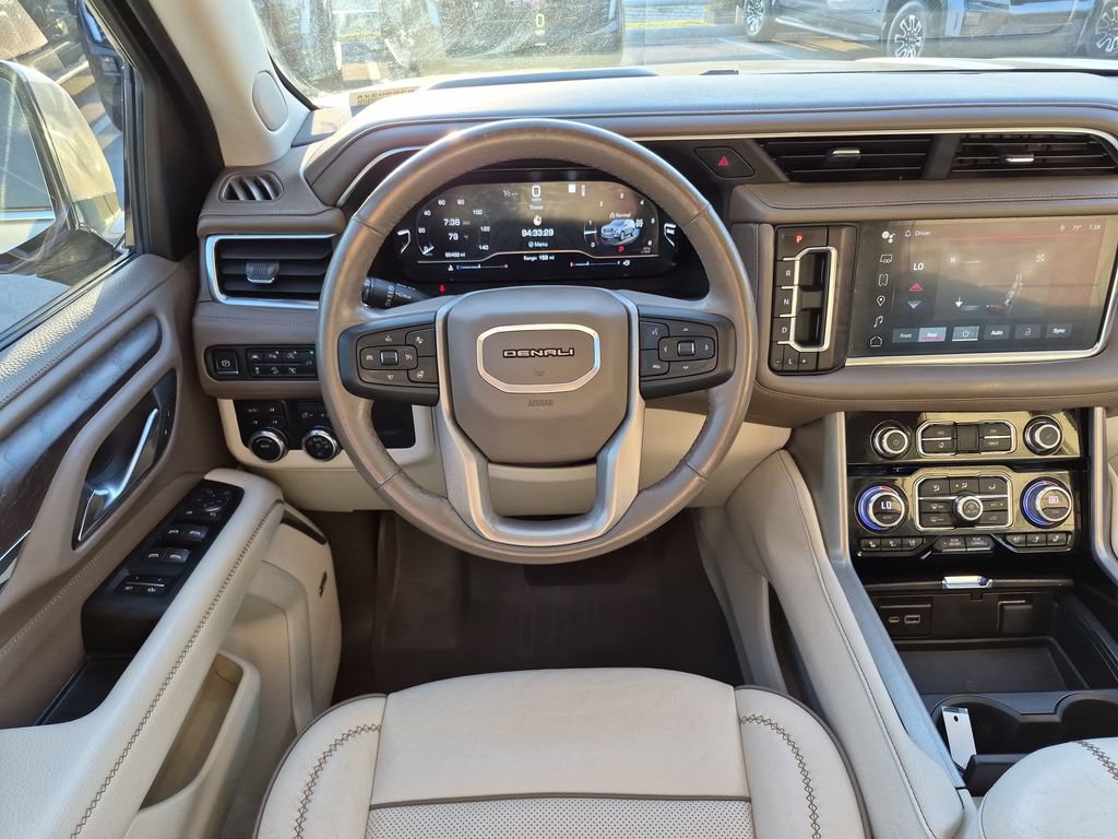 Used 2022 GMC Yukon XL Denali AWD/4WD image 34