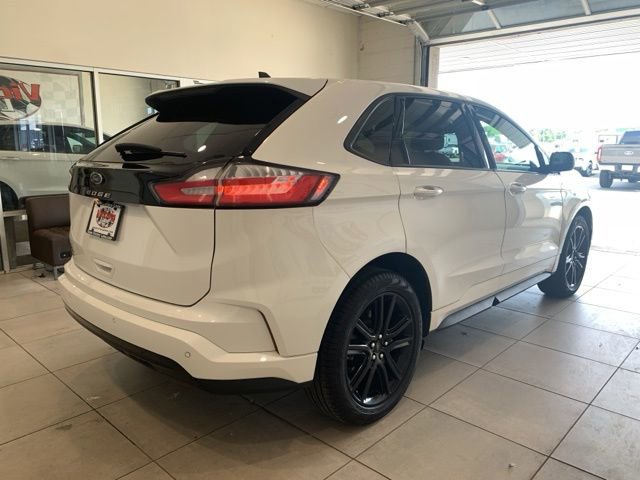 Used 2023 Ford Edge ST-Line AWD/4WD image 9