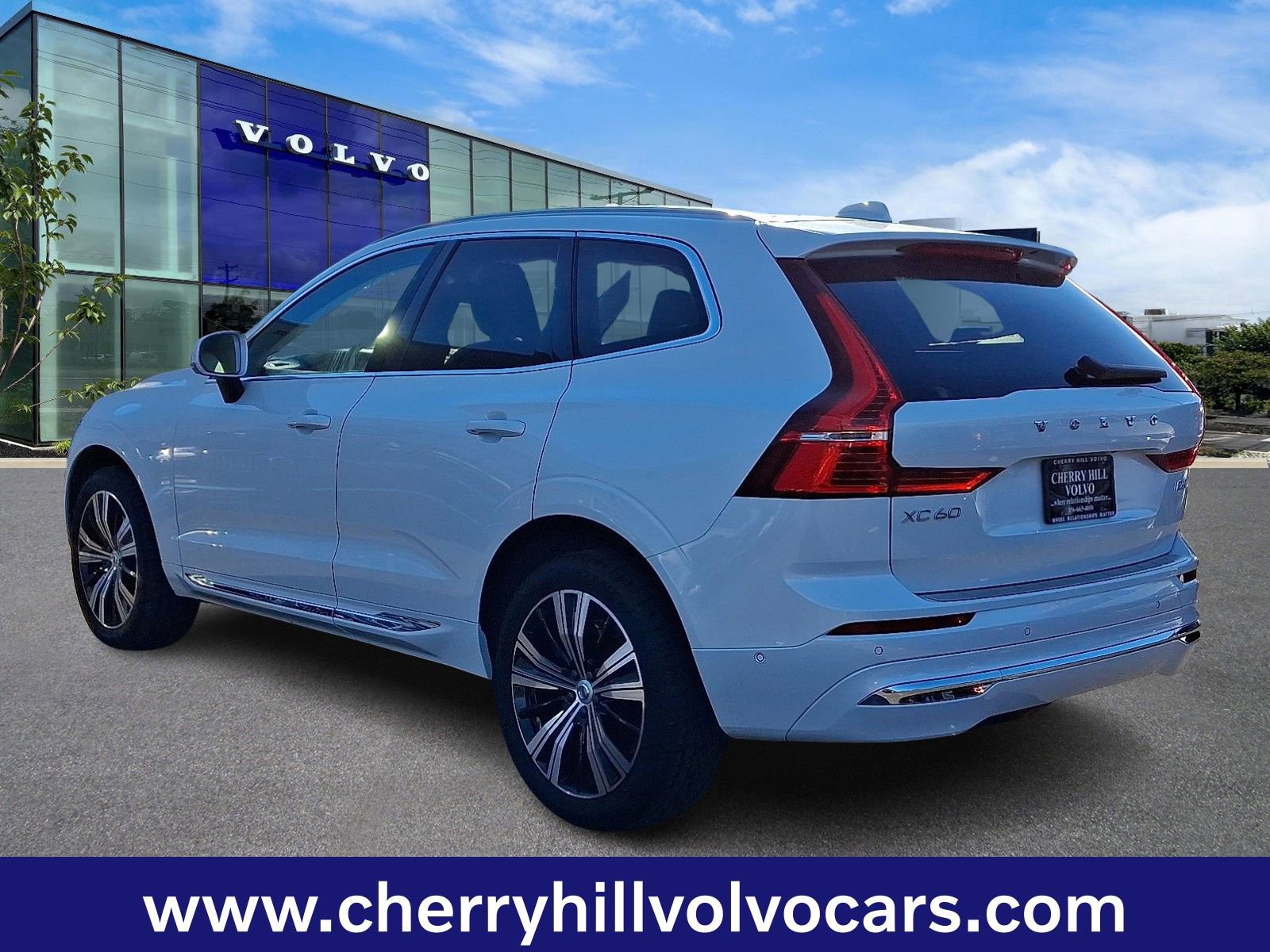 Certified 2022 Volvo XC60 B6 Inscription w/ Advanced Package image 5