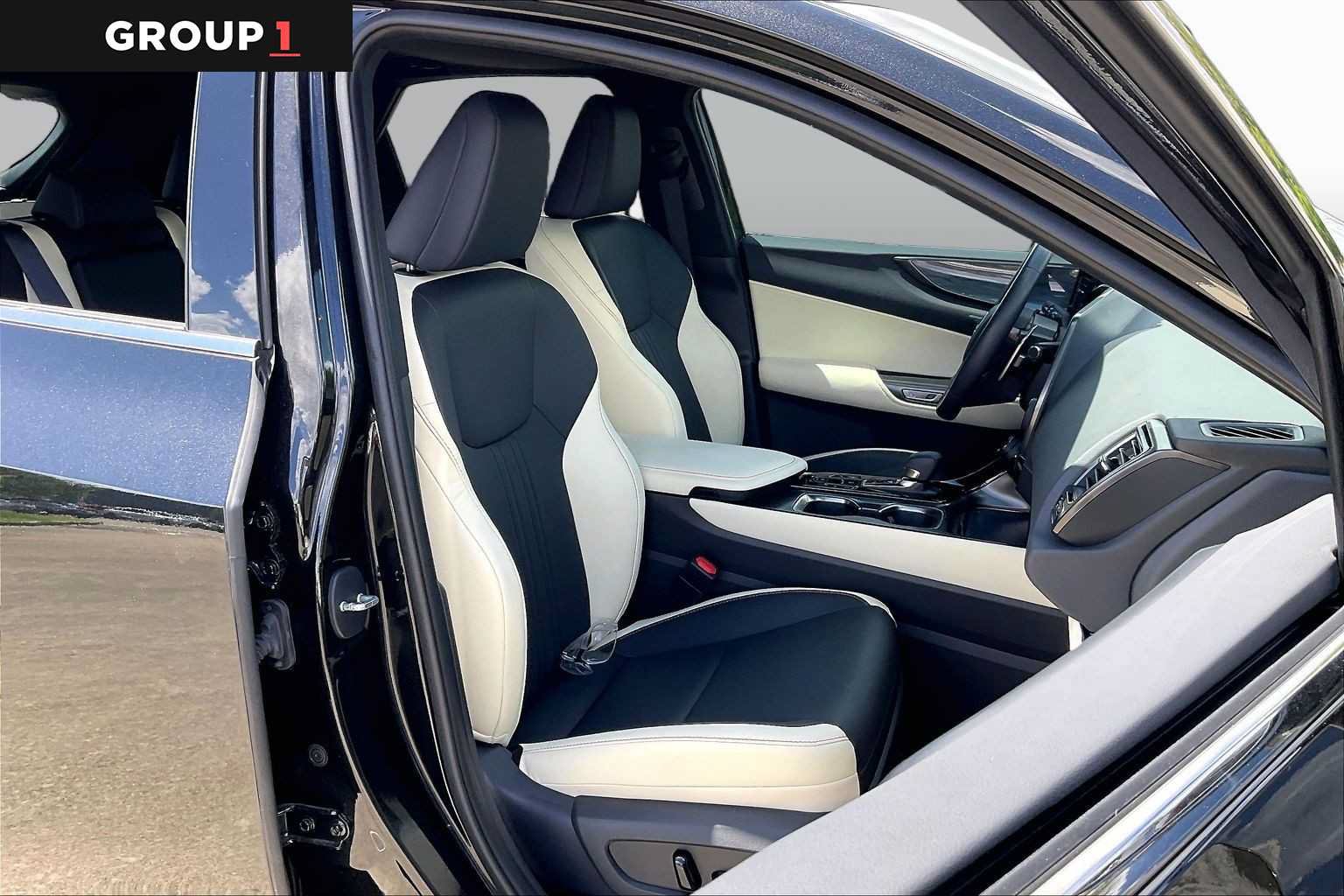 Used 2024 Lexus NX 350 AWD image 8