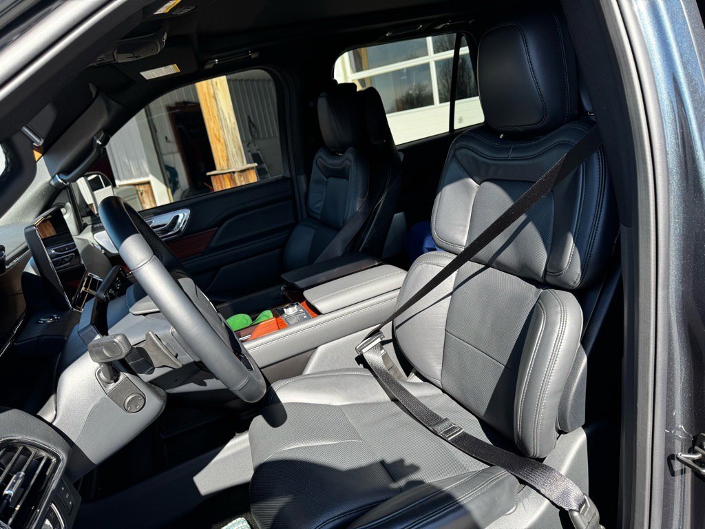 Used 2024 Lincoln Navigator L Reserve AWD/4WD image 21
