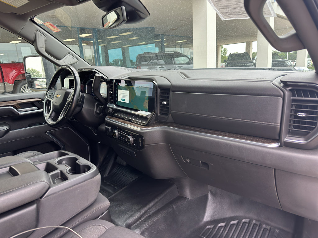 Used 2025 Chevrolet Silverado 2500 LT w/ Convenience Package AWD/4WD image 31