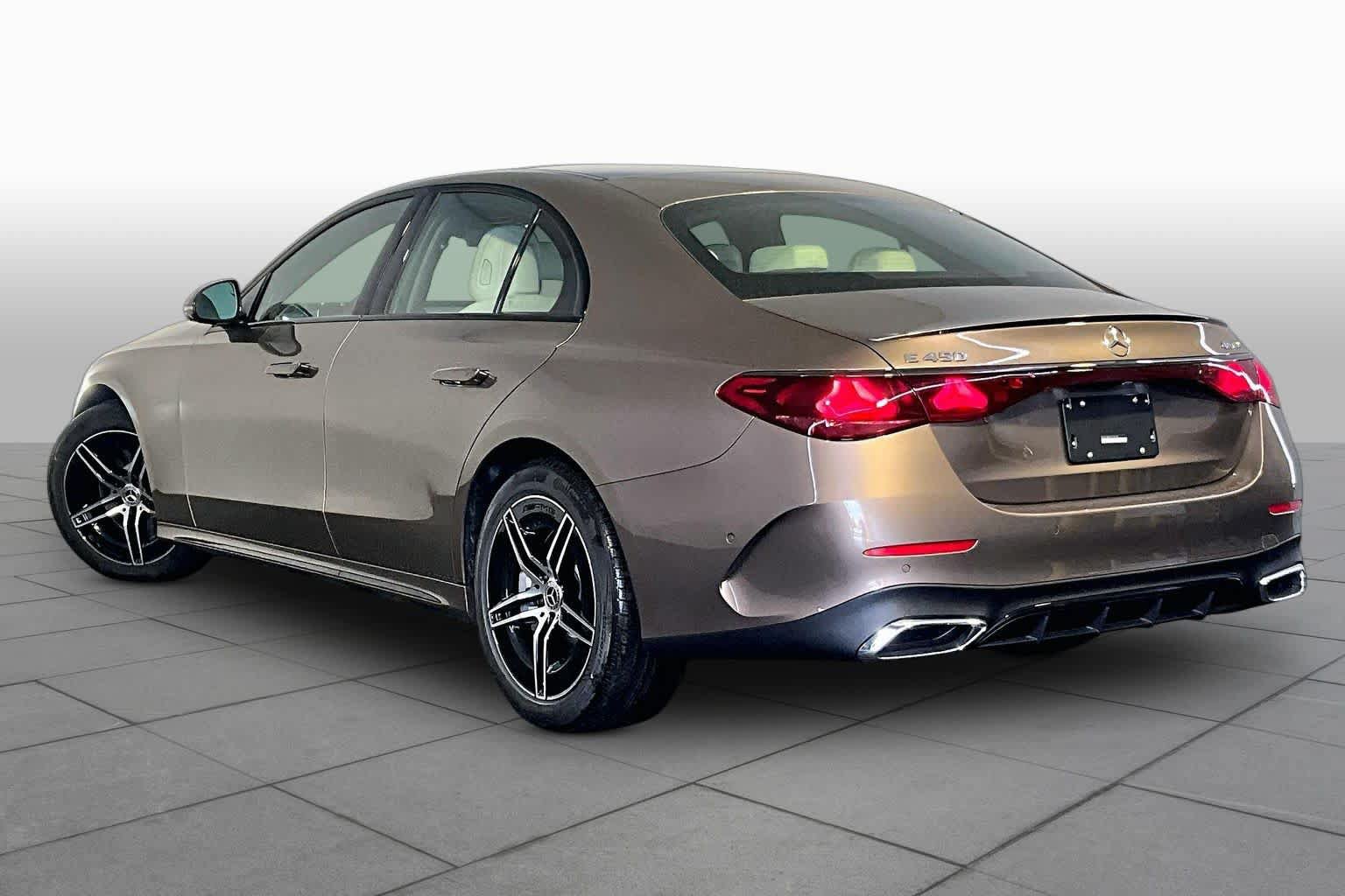 New 2027 Mercedes-Benz E 450 4MATIC Sedan image 3
